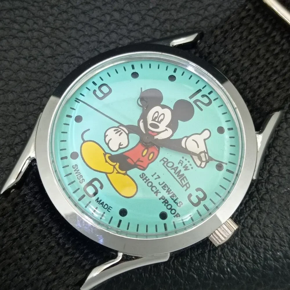 Vintage 1988 Disney Roamer Manual Mens Silver Watch W/Nato Strap & Mickey accent